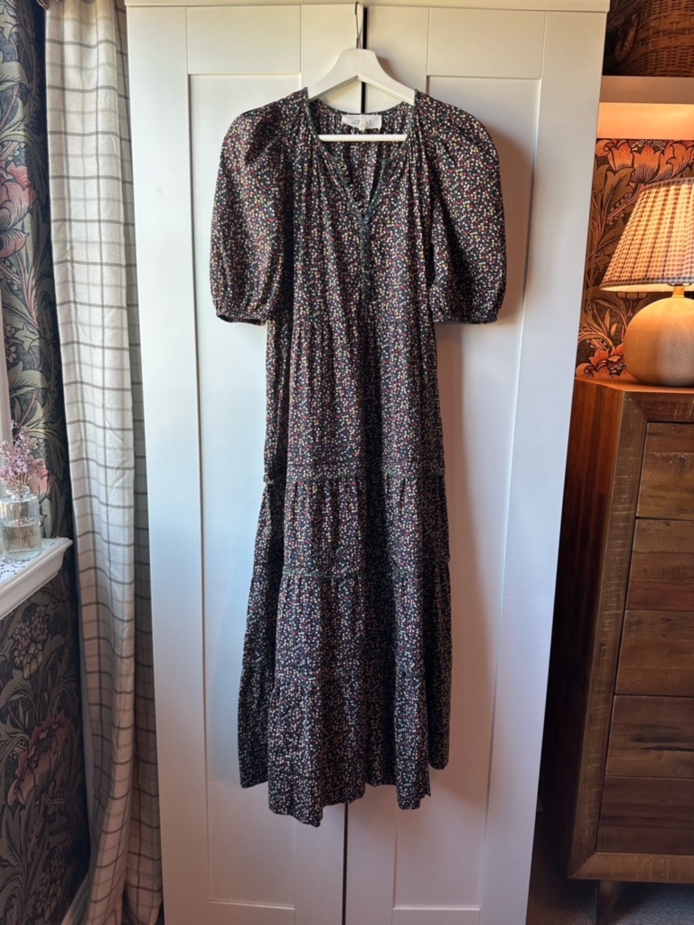 THE GREAT. The Whipstitch Ravine Dress in Navy Wildflower Ditsy Floral